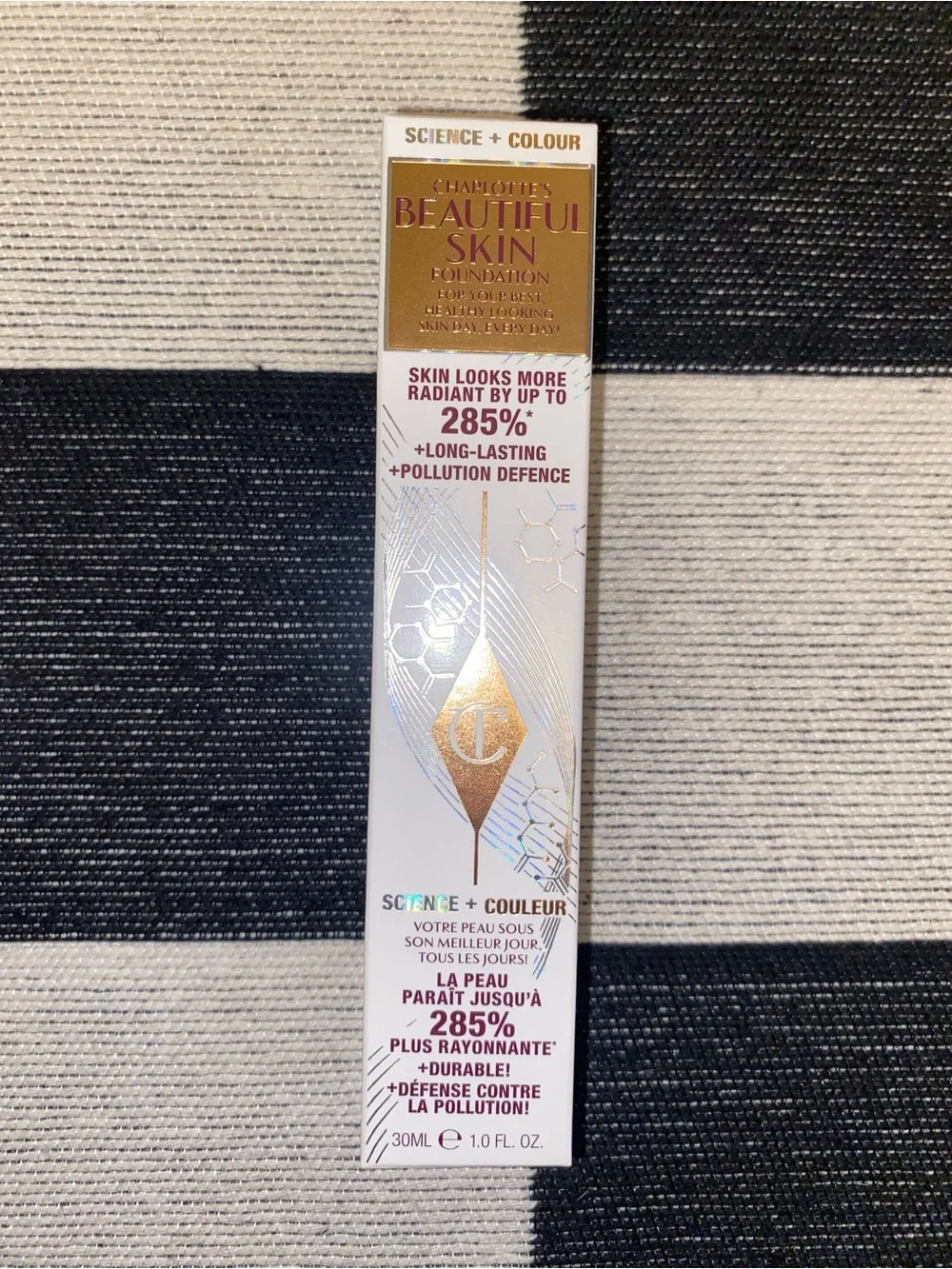 Charlotte Tilbury Beautiful Skin Foundation - 4N (30ml)
